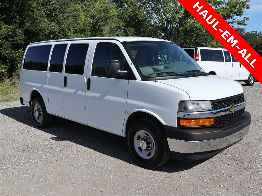 Pre-Owned 2019 Chevrolet Express 2500 LT RWD Passenger Van